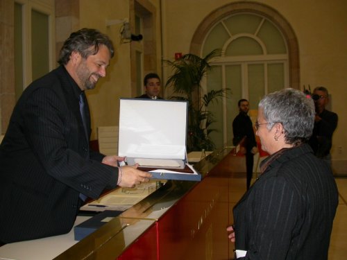 L'Associació de Persones Participants Àgora de l'Escola de Persones Adultes de La Verneda Sant Martí, Premi Solidaritat 2006