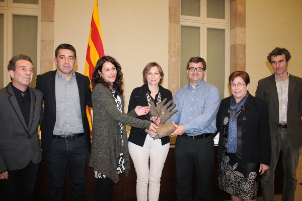 El IDHC entrega el Premi Solidaritat a la Associació Noves Vies y la Menció Especial Mitjans de Comunicació a Fotomovimiento